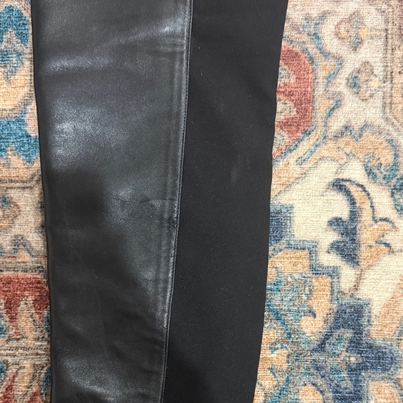 • Stuart WEITZMAN • Women’s 50/50 Over the Knee Boots
Leather Black 9 - Picture 3 of 6